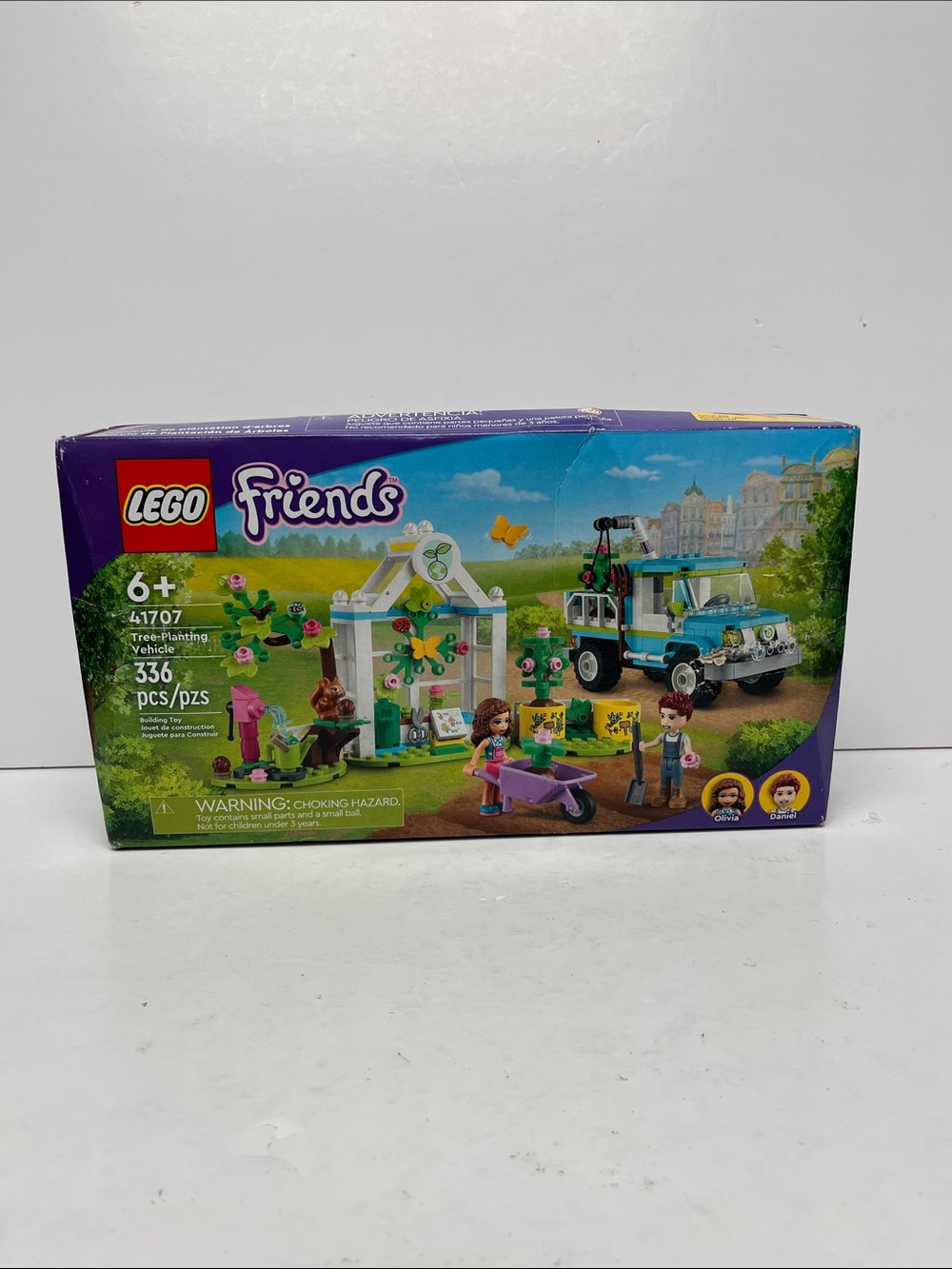 LEGO Friends Gardening Rescue Truck and Greenhouse Playset - Purple, Teal, White